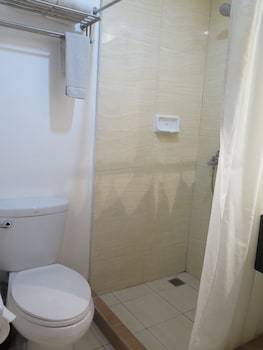 Hotel Circle Inn - Iloilo City Center