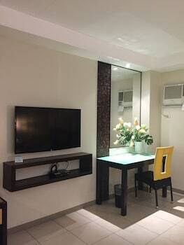 Hotel Circle Inn - Iloilo City Center