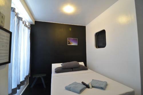 Island Nook Hotel