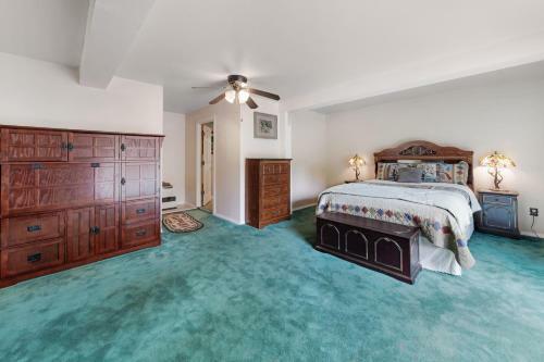 Redwoods On The River Retreat