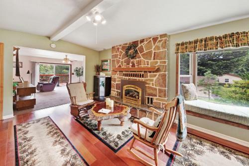 Redwoods On The River Retreat