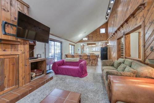 Adventure Lodge