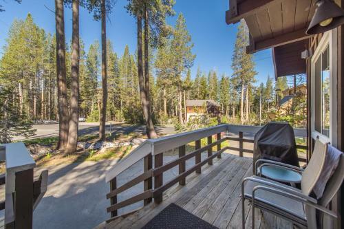 Alpenglow Lake House