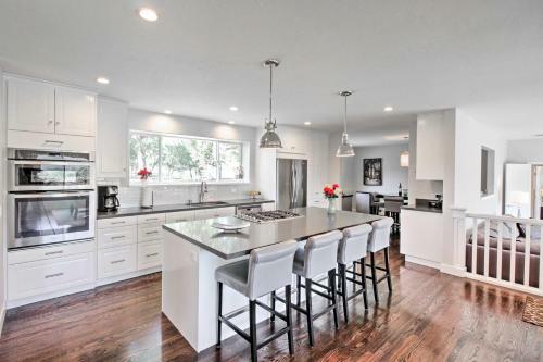Beautiful Sonoma House With Patio And Vineyard Views!