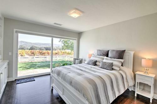 Beautiful Sonoma House With Patio And Vineyard Views!