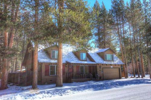 Glenwood Getaway By Lake Tahoe Accommodations