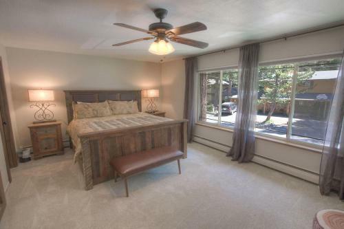 Meadowview Hideaway By Lake Tahoe Accommodations