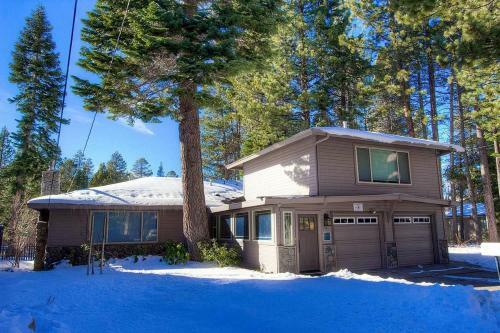 Meadowview Hideaway By Lake Tahoe Accommodations