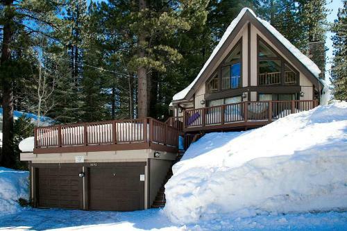 Rocky Top Retreat By Lake Tahoe Accommodations