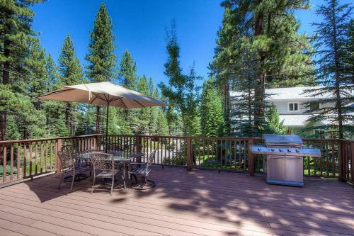 Rocky Top Retreat By Lake Tahoe Accommodations