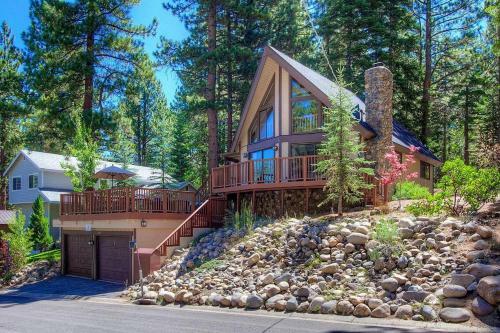 Rocky Top Retreat By Lake Tahoe Accommodations