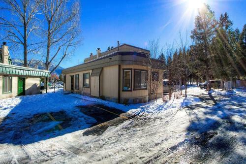 Betty Anns Place By Lake Tahoe Accommodations
