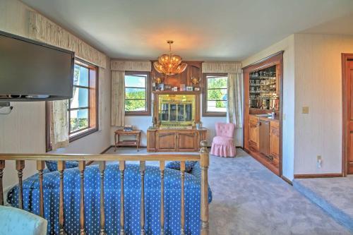 Elegant Getaway With Stunning View, 2 Mi To Heavenly
