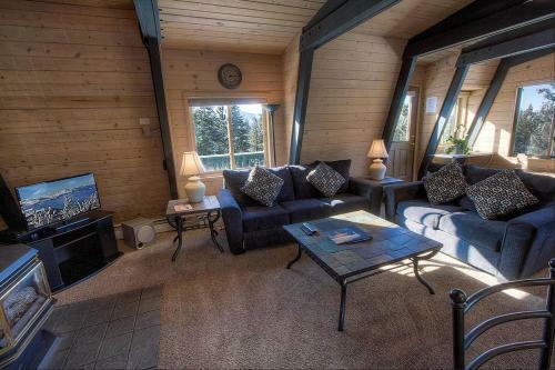 Heavenly Hilltop Hideaway By Lake Tahoe Accommodations