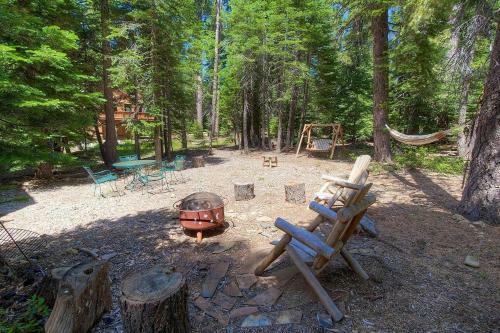 Knotty Pine Retreat By Lake Tahoe Accommodations