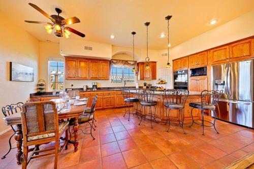 Tv-404 Endless Vineyard Views