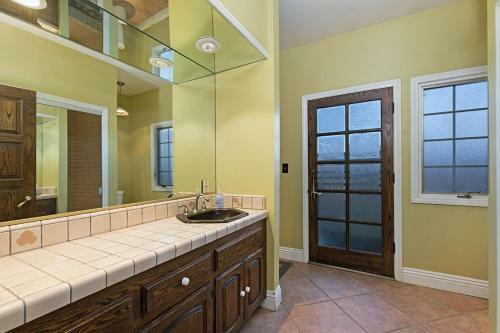 3439depv Villa