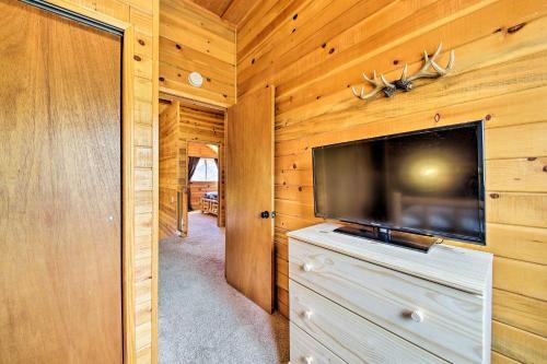 Socal Cabin 4mi To Lake Gregory - Ski And Swim!