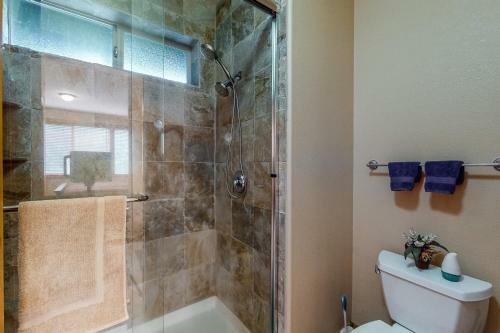 Comfortable And Convenient Truckee Condo