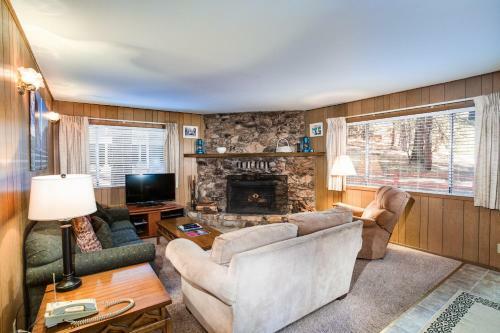 9b Deer Hollow