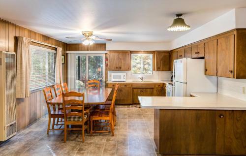 9b Deer Hollow