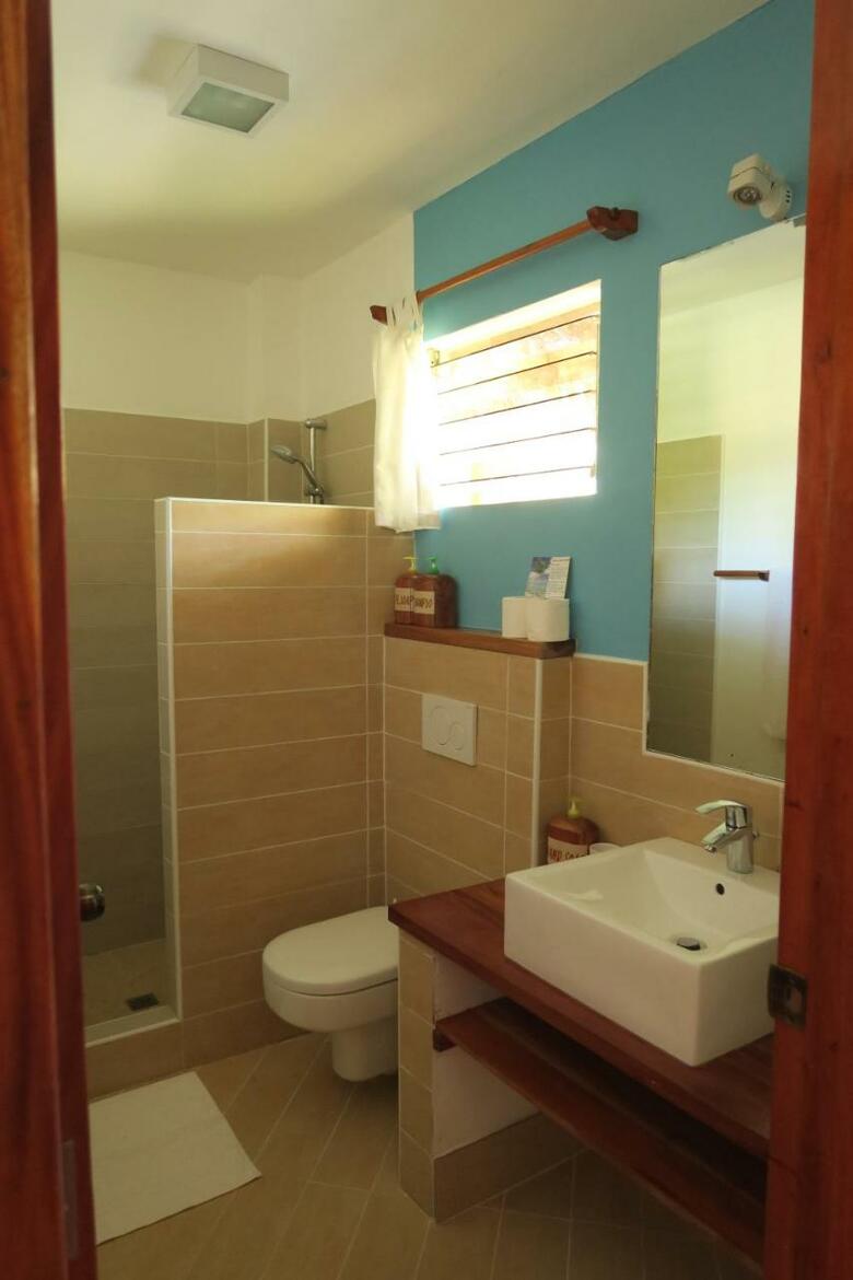 Hotel Tepanee Beach Resort