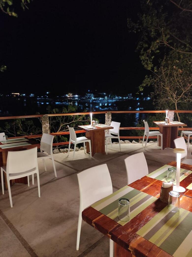 Hotel Tepanee Beach Resort