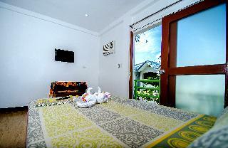 Hotel Reddoorz Plus @ Secret Garden Boracay