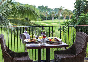 Hotel Fairways And Bluewater Newcoast Boracay
