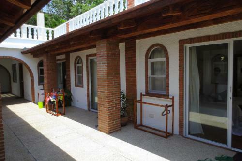 Bed & Breakfast Amihan-home