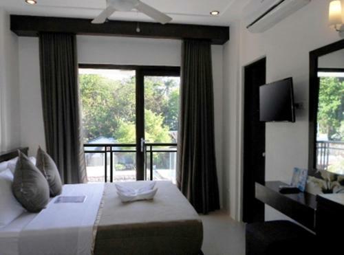 One Crescent Place Hotel