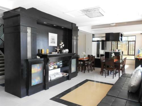 One Crescent Place Hotel