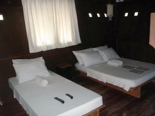 Hostal Boracay Pito Huts