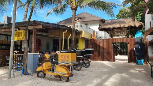 Hostal Boracay Pito Huts