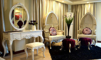 Golden Phoenix Hotel