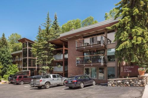 Chateau Eau Claire #9