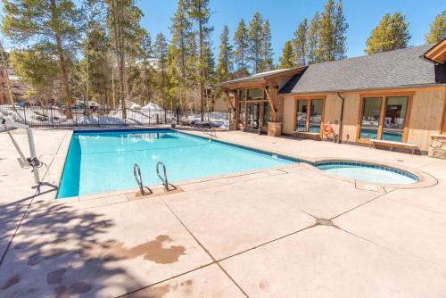 Powderhorn 203b