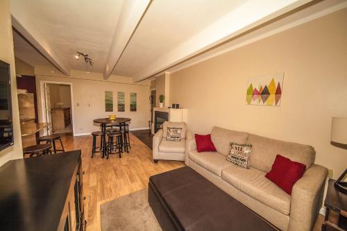 Ski & Racquet Club Condo Cg4