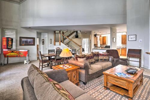 Mtn Retreat With Deck, 1 Mi To Main St Breckenridge!