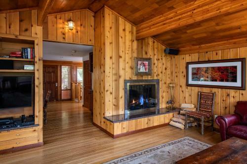 Lonestar Lodge