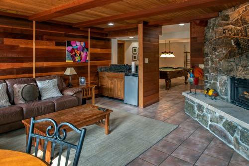 Lonestar Lodge