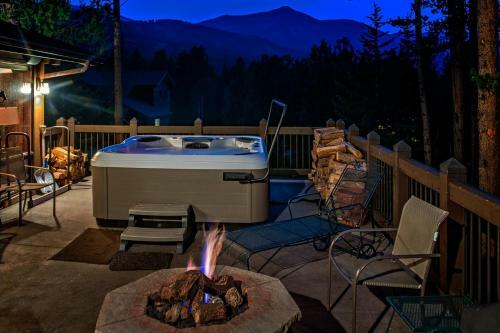 Lonestar Lodge