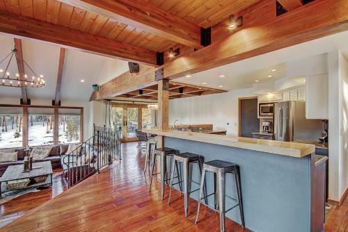 Summit Solitude Estate Home