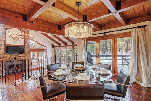 Summit Solitude Estate Home
