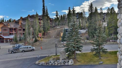 Tyra Streamside 339