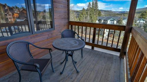 Tyra Streamside 339