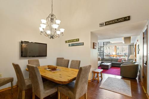 Ski Hill 2 Bdr And Loft - Close To Slopes And Downtown