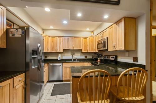 Ski Hill 2 Bdr And Loft - Close To Slopes And Downtown