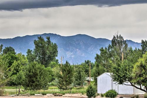 Dog-friendly Cozy Ca�on Rancher Vacation Home