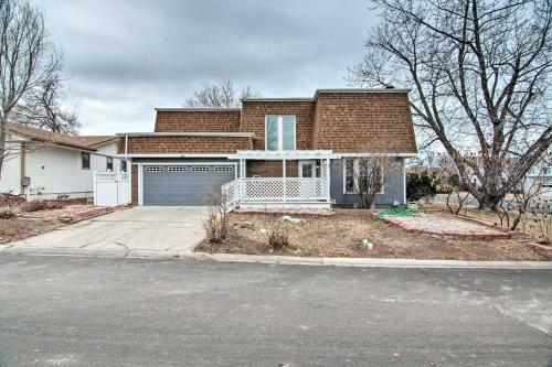 Broomfield Home With Deck And Patio, 14 Mi To Ski